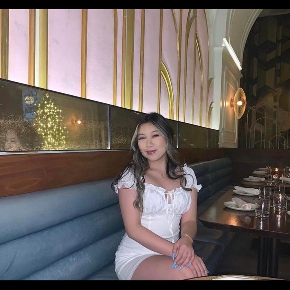 WHITE DRESS - Picture 2 of 2